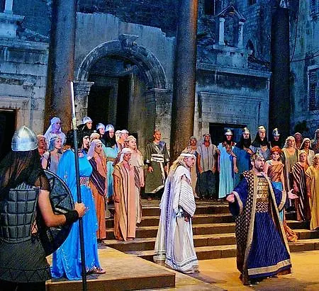 Teuta - Private Parking Split