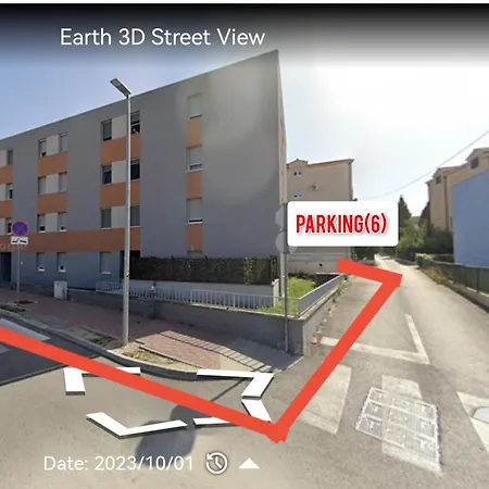 Teuta - Private Parking Сплит