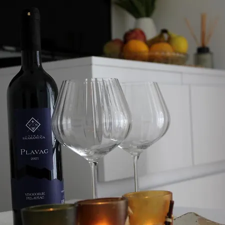 Апартаменты Teuta - Private Parking Сплит