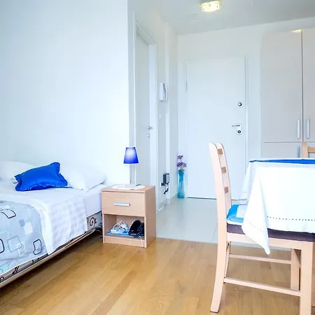 Teuta - Private Parking سبليت